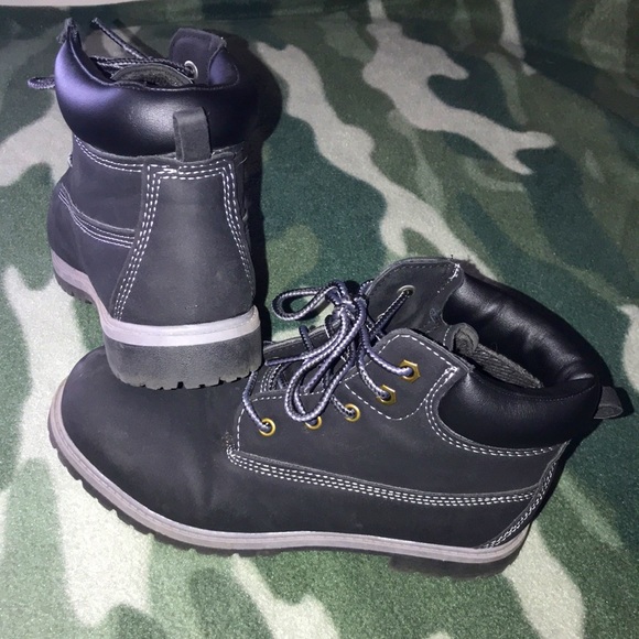 Boys Wonder Nation Boots - Picture 2 of 4